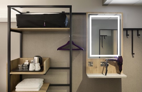 Pattiswick Hotel | Premier Inn Braintree - Freeport Village