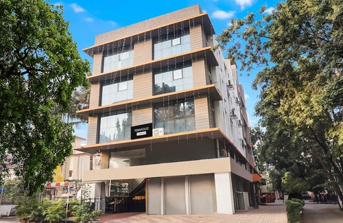 Hadapsar House | Elegant Urban Stays at Hadapsar Pune