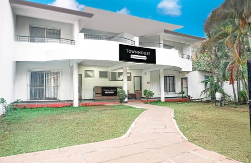 Khandala House | Luxury Stays at Khandala With Hill View