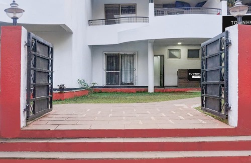 Khandala House | Luxury Stays at Khandala With Hill View