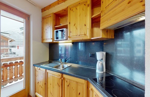 Saint-Pierre-de-Clages Apartment | Amazing Apartment With Parking