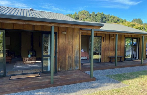 Marahau House | Marahau Retreat - Gateway to Abel Tasman Paradise
