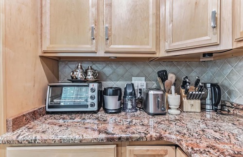 Centreville House | Spacious Modern 3-bedroom house in charming Centreville with WiFi