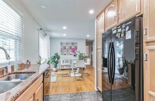 Centreville House | Spacious Modern 3-bedroom house in charming Centreville with WiFi