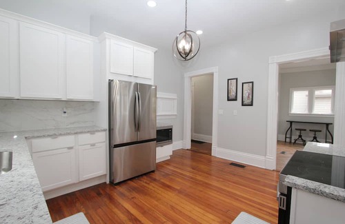 Woodward Heights House | Historic Home - Horses & Bourbon - AC and WiFi in lovely Downtown Lexington