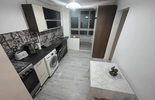 Centrul Nou Apartment | La BiBi Lovely apartment with WiFi in charming Brașov
