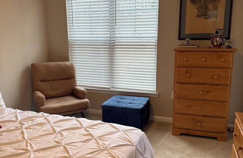 Northwest Raleigh Apartment | Perfect Raleigh address for traveling nurses or NC State guests