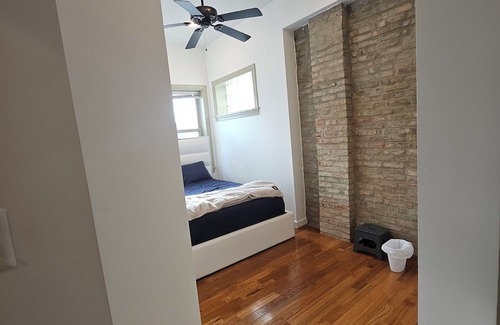 Dupont Circle Bed & Breakfast | DC Playhouse Charming 2-bedroom bed & breakfast in lovely Georgetown Washington