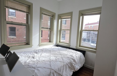 Dupont Circle Bed & Breakfast | DC Playhouse Charming 2-bedroom bed & breakfast in lovely Georgetown Washington