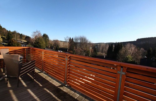 Hildfeld Apartment | "Relax in a heath village: cozy vacation apartment with a view of the mountains!"