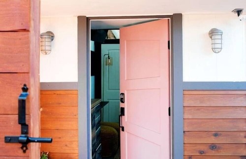 Fredericksburg House | Fun Tiny Home With Hot Tub and Cowboy Pool