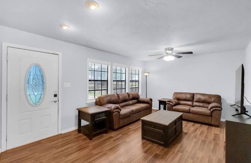 Texas City House | Private Bedroom w/Pool #7