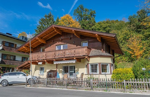 Brixen im Thale Apartment | Cosy holiday flat with balcony