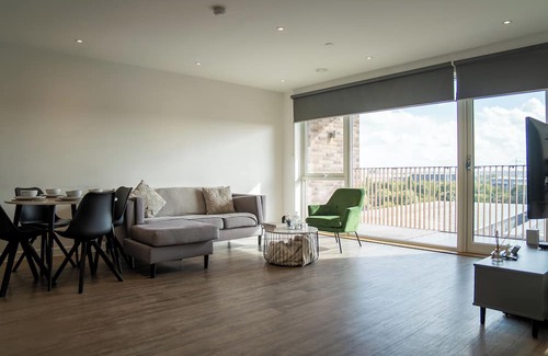 Gascoigne Apartment | Luxora - luxury 2 bedroom property