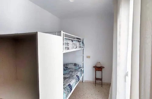 Tarragona Apartment | Italia -Triple Room with Private Bathroo