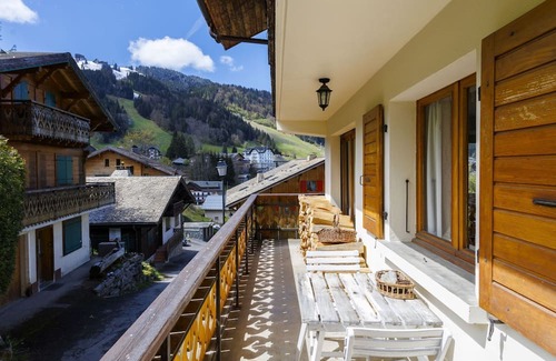 Morzine Ski Chalet | Alptitude Chalet Moulins - spacious chalet in a great location