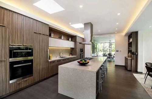 Beverly Hills House | Luxurious Beverly Hills Mansion,Pool,Sauna,Theater