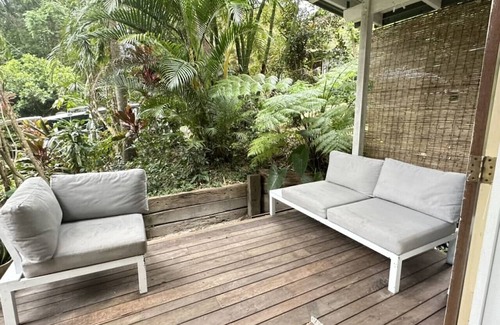Currumbin Valley Cabin | Cabin the Near the Sea