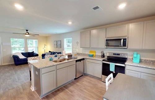 Ocean Isle Beach House | Minutes from Ocean Isle Beach and Sunset Beach North Carolina-Simply Blessed