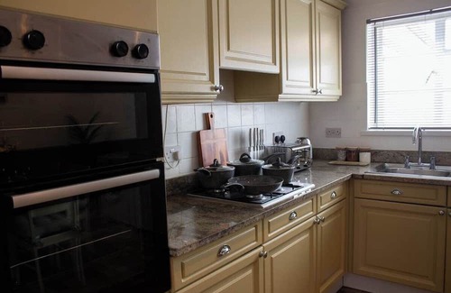 Marlborough House | 3-Bed+Parking Space-High Street