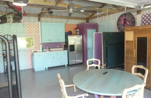 Larue Apartment | Studio with boat lift on Lake Palestine, TX