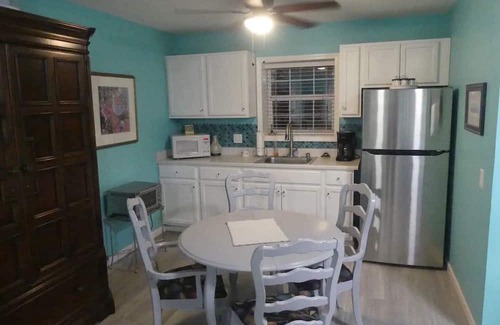 Larue Apartment | Studio with boat lift on Lake Palestine, TX