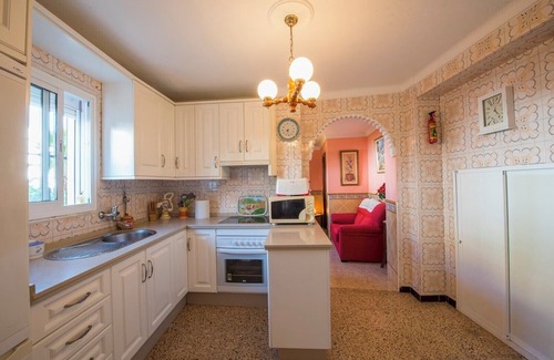 Setenil de las Bodegas House | Country House 'Casa Rural Bellavista' with Mountain View, Private Terrace and Wi-Fi