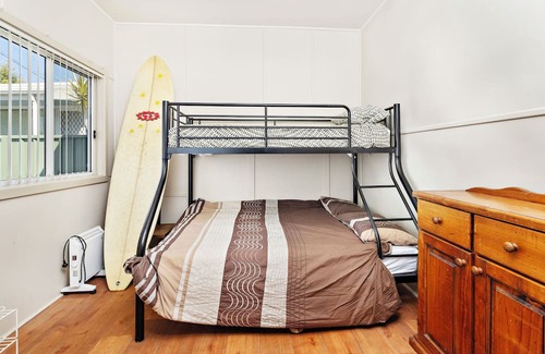Shoalhaven Heads House | River Road Cottage, Shoalhaven Heads. Early check in, late check out !