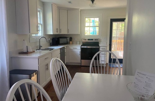 Clarksville House | Cozy 2-bedroom house in fantastic Clarksville , 25 minutes from Ft. Campbell