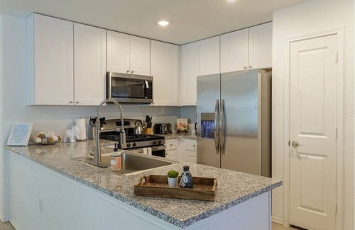 Southside House | 30+DayStay Mid-Term Rental-Mission del Lago 4BR, Ping Pong, Spacious, PETS OK