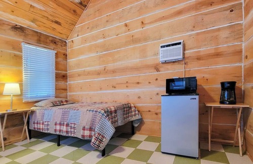 Young House | The Gray Cabin add-on for Silver Streak Sally