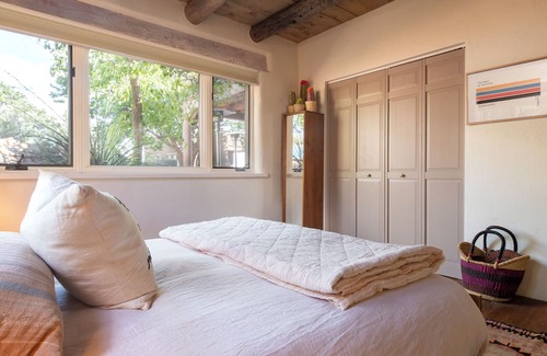 Nambe Pueblo Apartment | Tranquil 2-bedroom apartment with AC/Wifi in delightful Tesuque area, Santa Fe