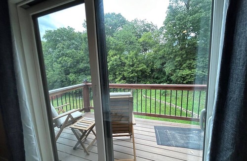 Rosedale House | Charming 2-bedroom house quiet and close to everything the city has to offer!