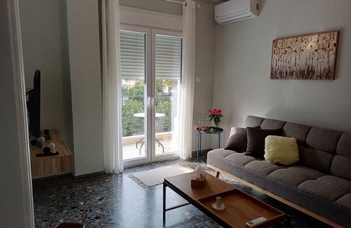 Ilioupoli Apartment | Cozy 1-Bedroom Apt near Metro