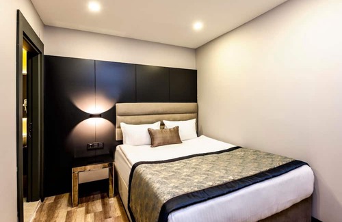 Sisli Apartment | A Palace Suites - Superior Two-Bedroom Suite