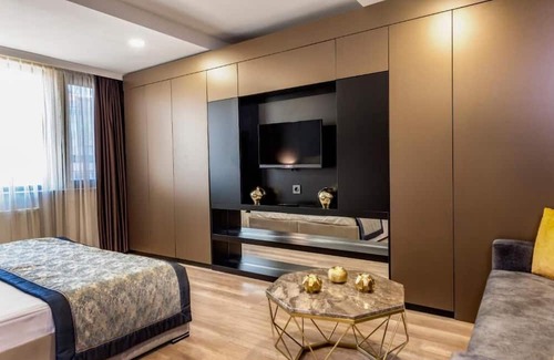 Sisli Apartment | A Palace Suites - Double Room 2