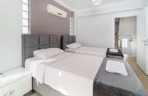 Oludeniz Villa | Villa w Private Pool, Garden 10 min to Oludeniz