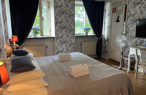 Gunnebo Hotel | Herrgårds Hotell Gyllene Hästen