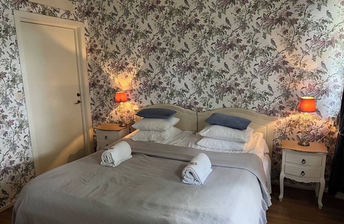 Gunnebo Hotel | Herrgårds Hotell Gyllene Hästen
