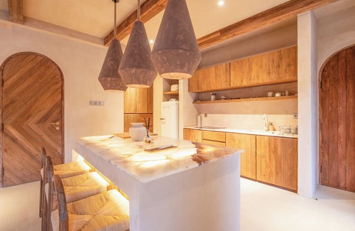 Pecatu Villa | Chic 2BR Villa, 5min to Bingin's Coastal Bliss
