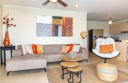Playa House | Aqua View Apartment - A modern 2-bedroom apartment in the heart of Kralendijk.