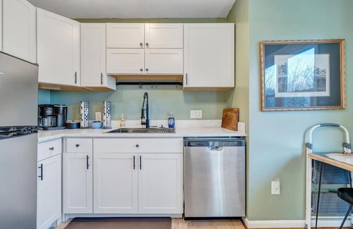 Burnt Chimney House | The Getaway Lodge near Roanoke/Bedford/Lynchburg