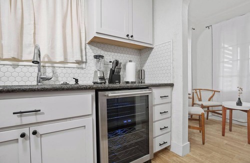 El Centro House | Lovely 2-bedroom house in El Centro with WiFi, AC