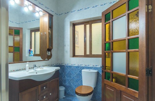 Kalkara Villa | Well Located Cozy house & Courtyard Kalka