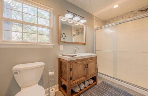 Christiansburg House | Charming 3-bedroom house in Christiansburg with WiFi, AC