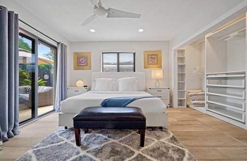 Garden Isles House | Charming 2BR/2BA Oasis with Stunning Water Views