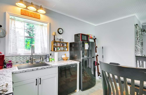Wagener Cottage | Pet-Friendly Waegner Cottage On 30-Acre Horse Farm