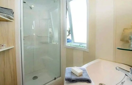 Clohars-Fouesnant House | Camping Port de Plaisance**** - Comfort 4-room mobile home for 6 people