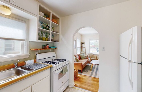 Cortez House | Charming Bungalow - W/D, Dog-Friendly, located in Cortez's Historic District