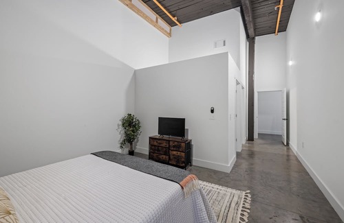 Augusta Apartment | Experience Augusta's Prime Retreat: Your Ideal VRBO Haven Awaits!